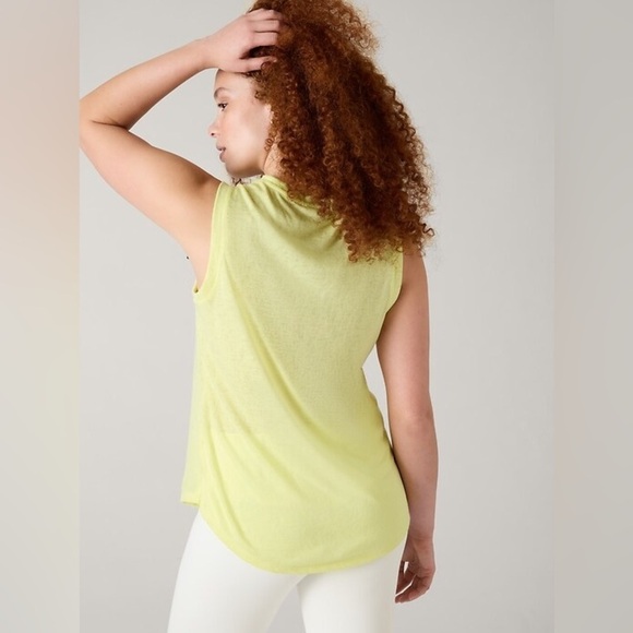 Athleta Honeysuckle Yellow Crewneck Sleeveless Breezy Tank Size L - Picture 2 of 6